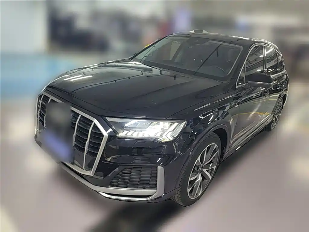 Audi Q7 2021 — фото 1