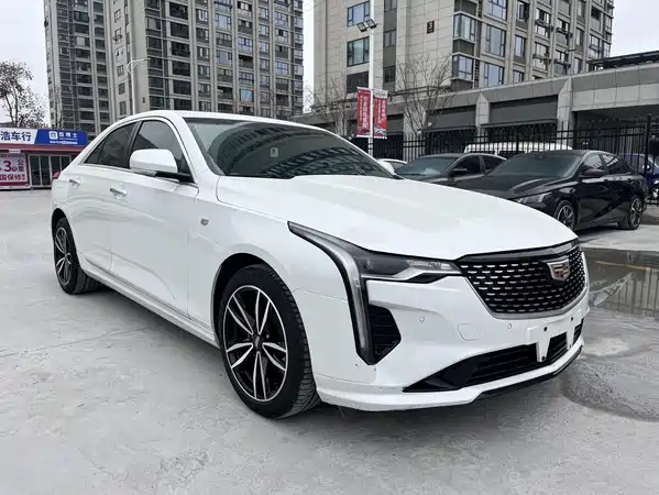 Cadillac CT4 2023
