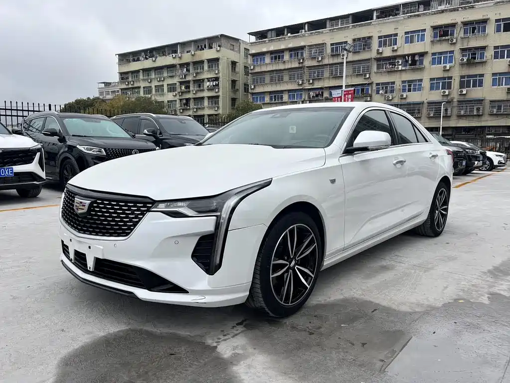 Cadillac CT4 2023