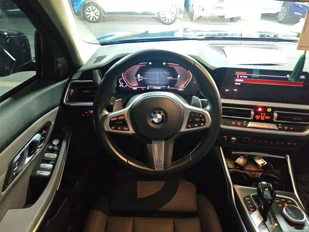 BMW 3 Series 2021 — фото 17