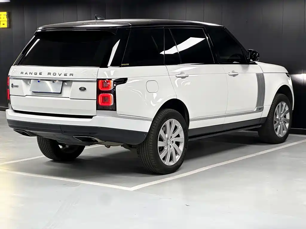 Land Rover Range Rover 2020 — фото 25