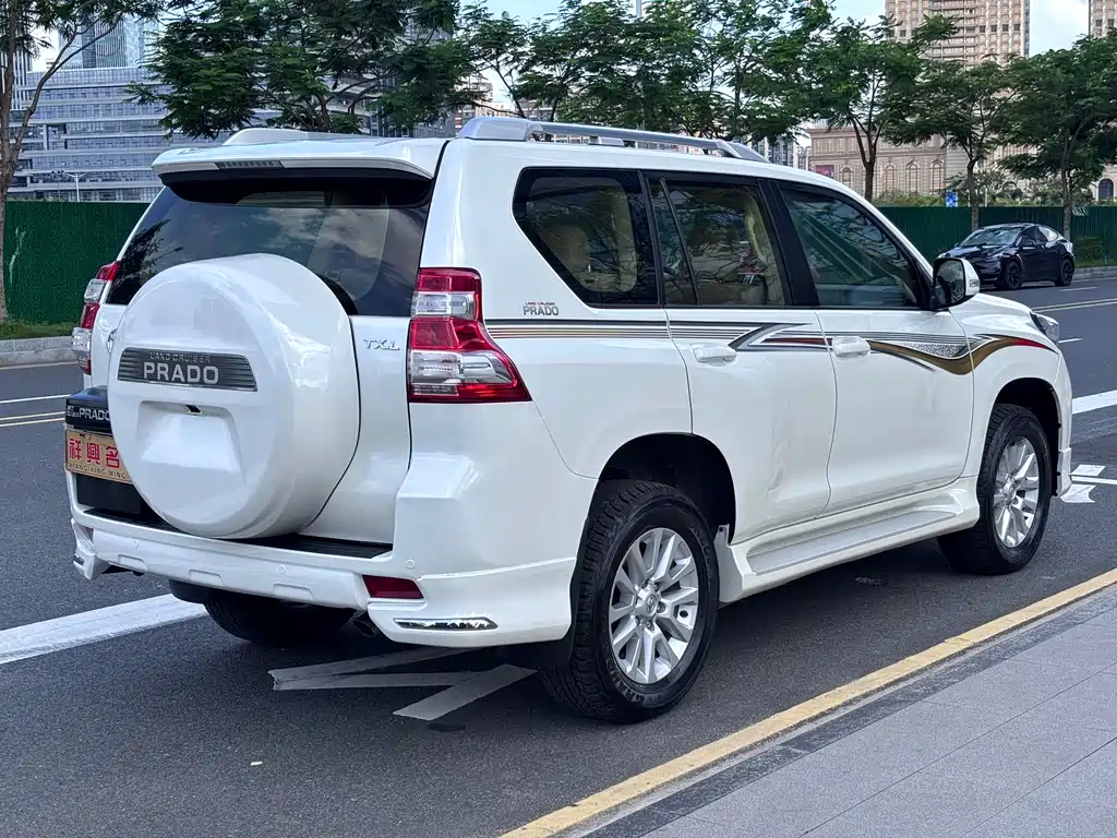 Toyota Prado 2016 — фото 6
