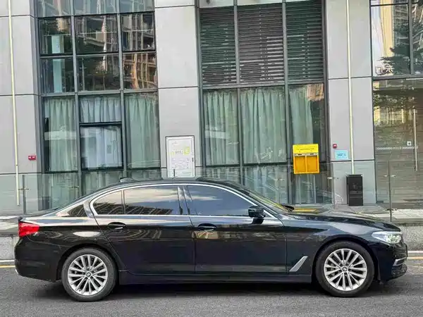 BMW 5 Series 2020
