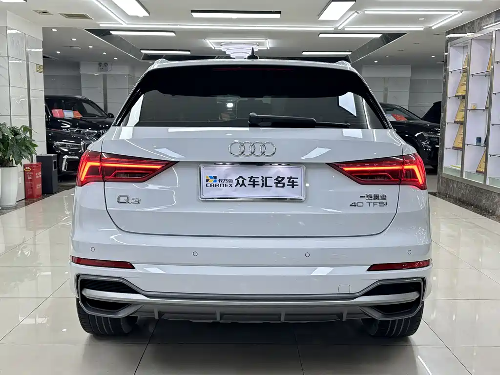 Audi Q3 2023 — фото 5