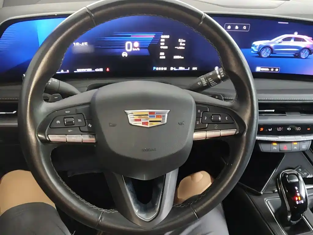 Cadillac XT4 2024 — фото 11