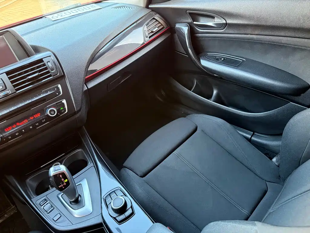 BMW 1 Series 2013 — фото 16