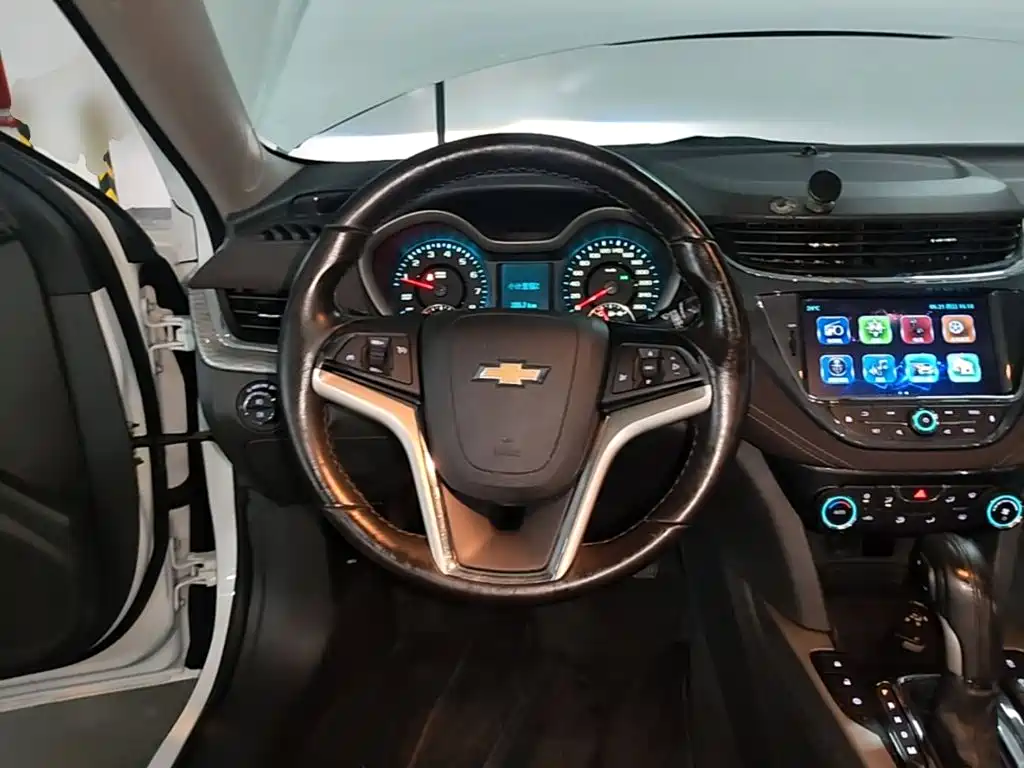 Chevrolet Malibu 2016 — фото 11