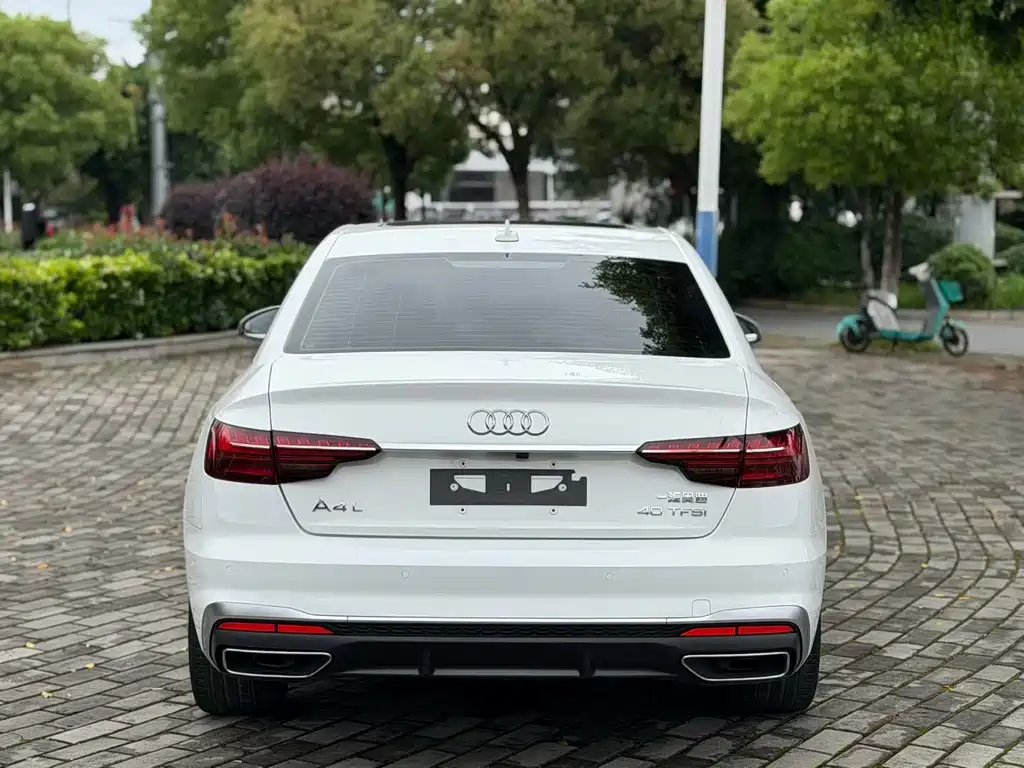 Audi A4L 2020 — фото 5