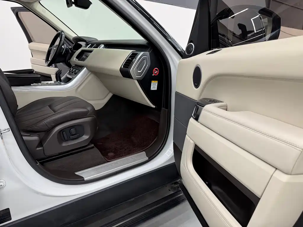 Land Rover Sport 2018 — фото 13