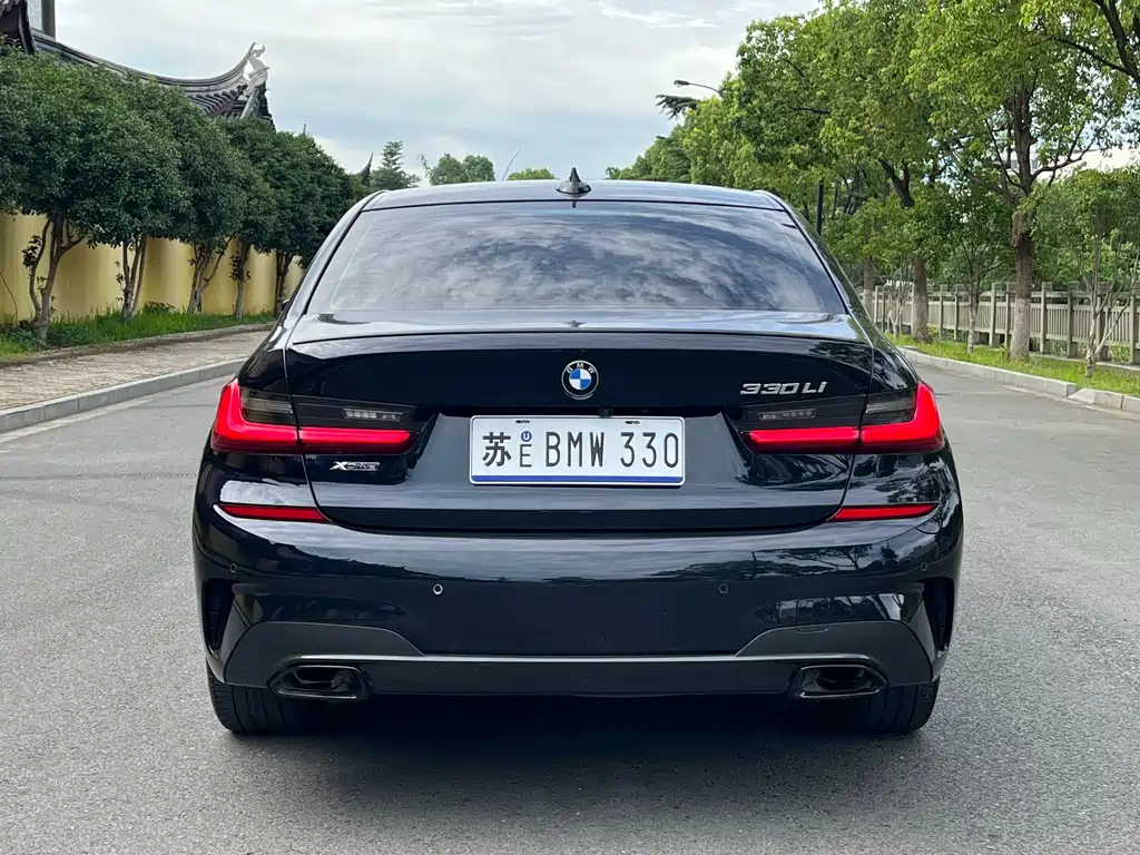 BMW 3 Series 2021