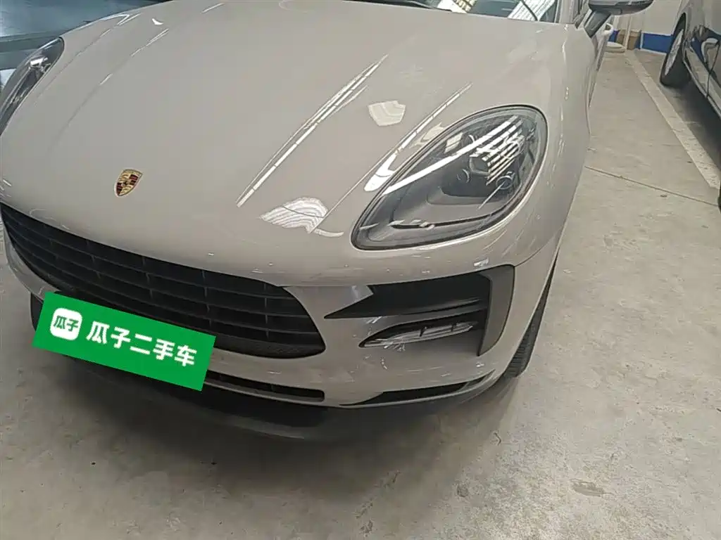 Porsche Macan 2020 — фото 24