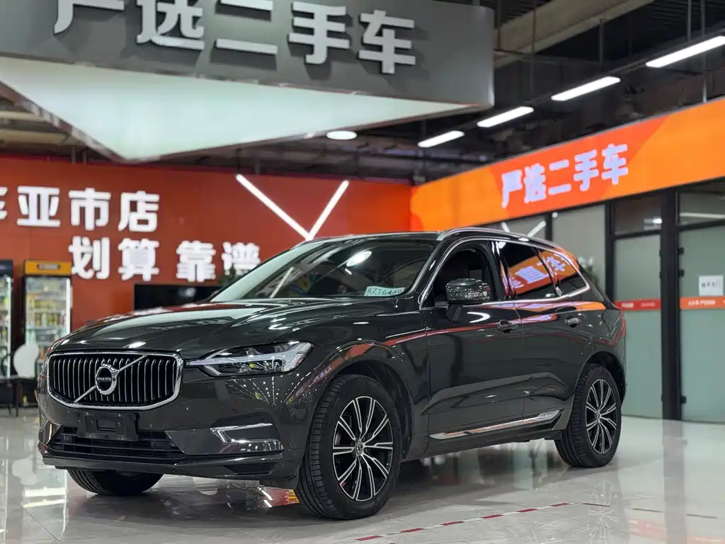 Volvo XC60 2020 — фото 1