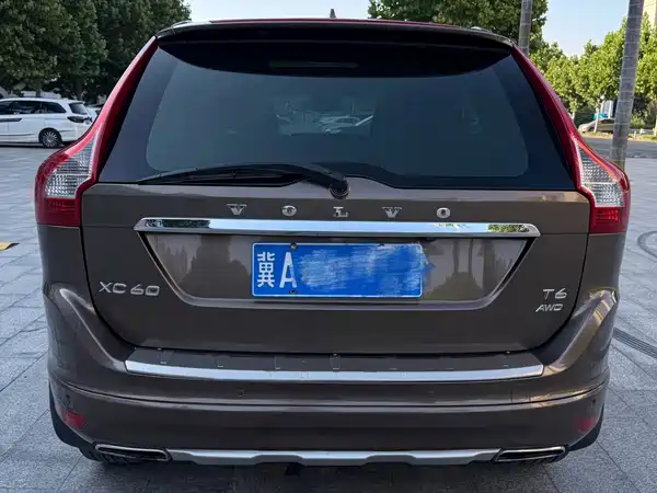 Volvo XC60 2015