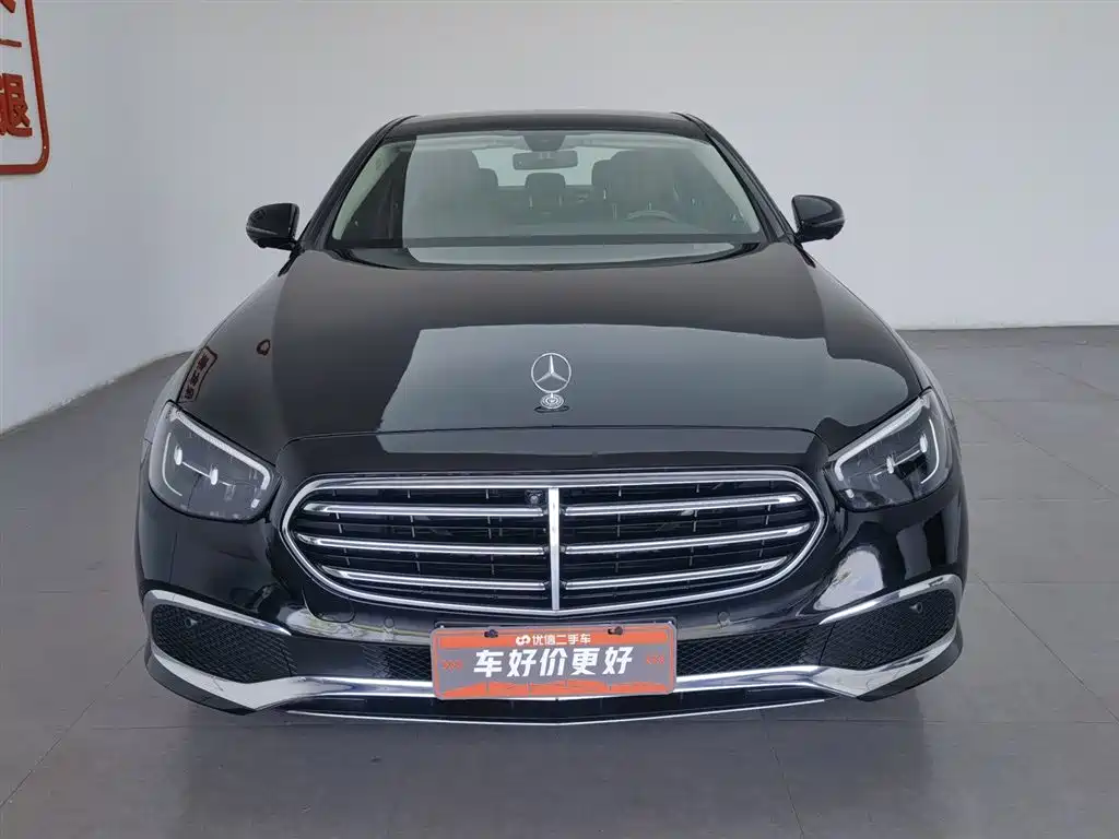 Mercedes-Benz E-Class 2022 — фото 3