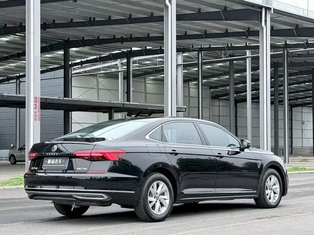 Volkswagen Passat 2021 — фото 9