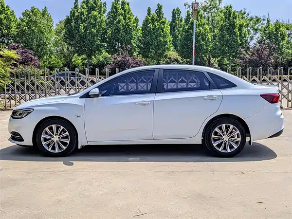 Chevrolet Monza 2020