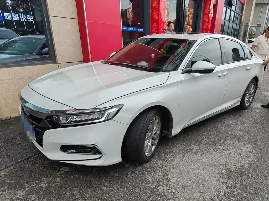Honda Accord 2019 — фото 1