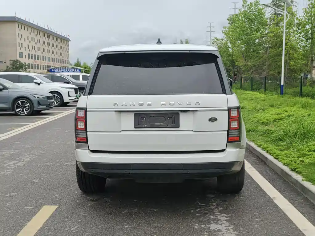 Land Rover Range Rover 2018 — фото 10
