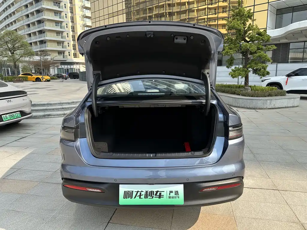BYD Seal 05 DM-i 2025 — фото 16