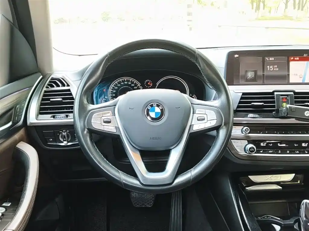 BMW X3 2019 — фото 11