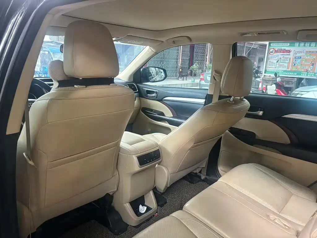 Toyota Highlander 2017
