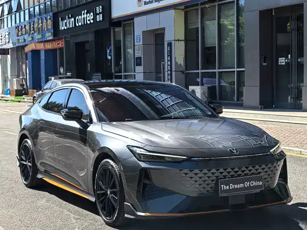 Changan UNI-V 2025