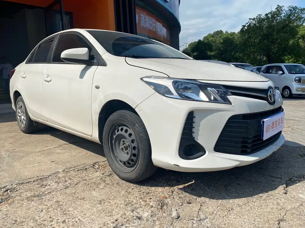 Toyota Vios 2022 — фото 2