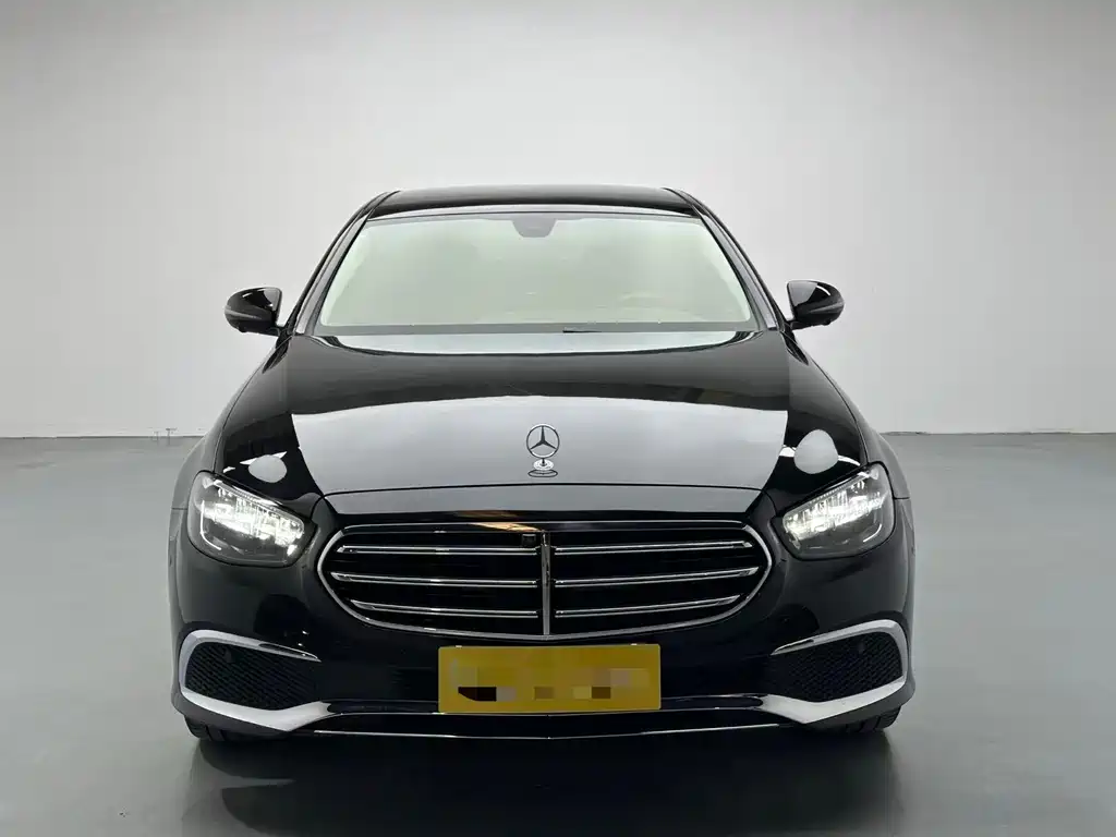 Mercedes-Benz E-Class 2022 — фото 2