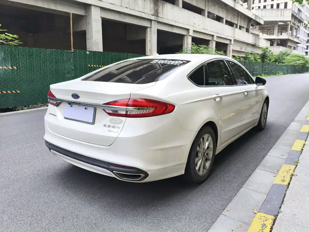 Ford Mondeo 2017 — фото 7