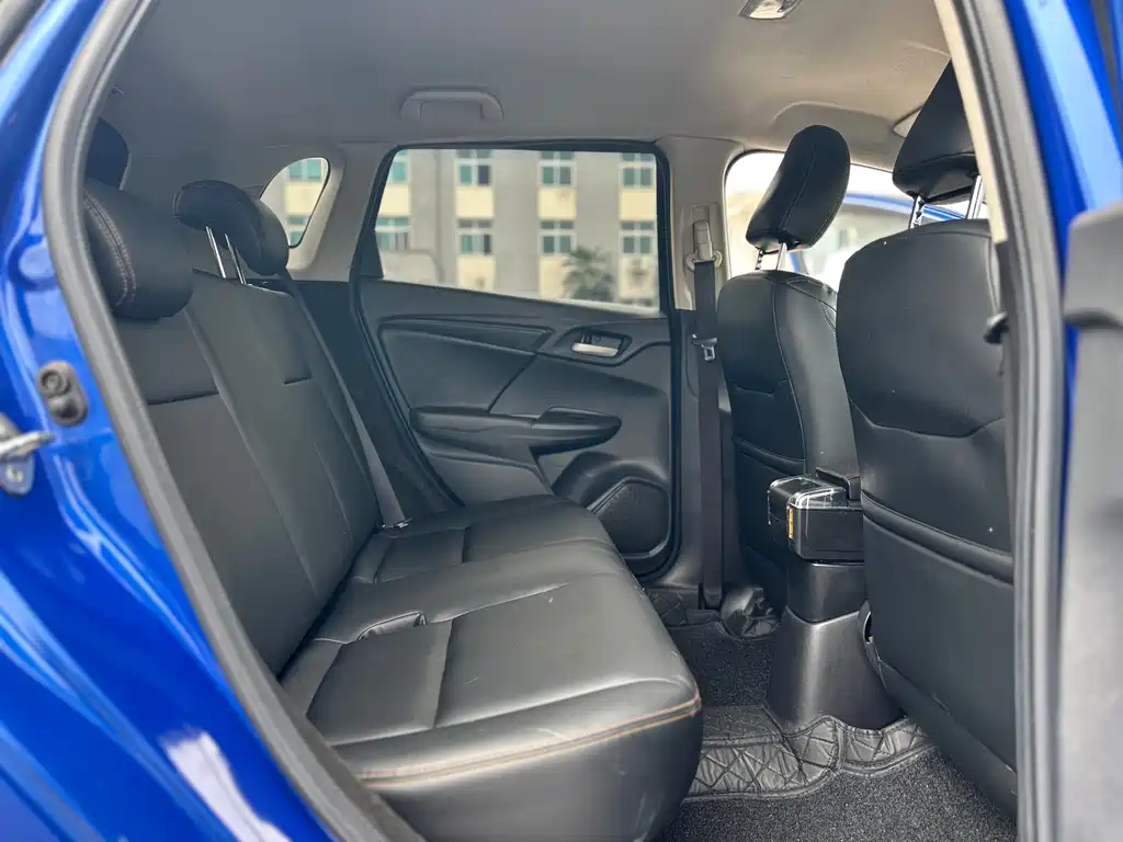 Honda Fit 2016 — фото 21