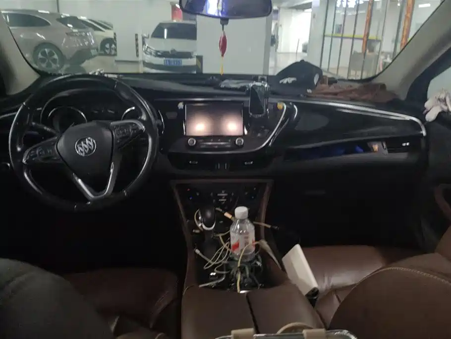Buick Envision Plus 2018 — фото 12