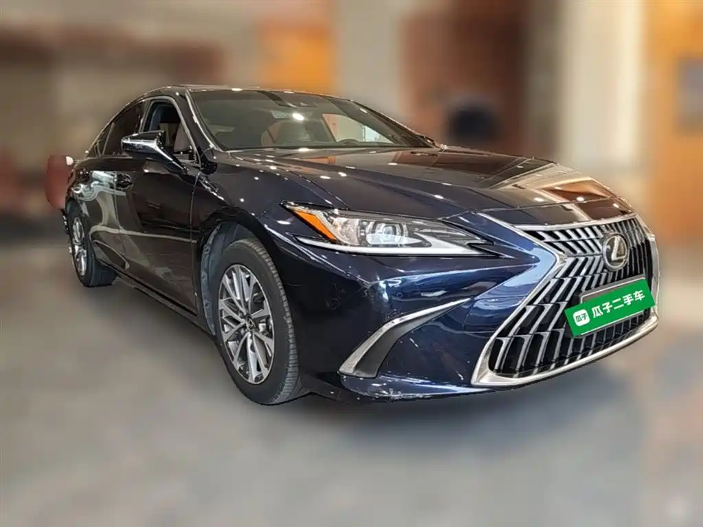 Lexus ES 2023 — фото 7