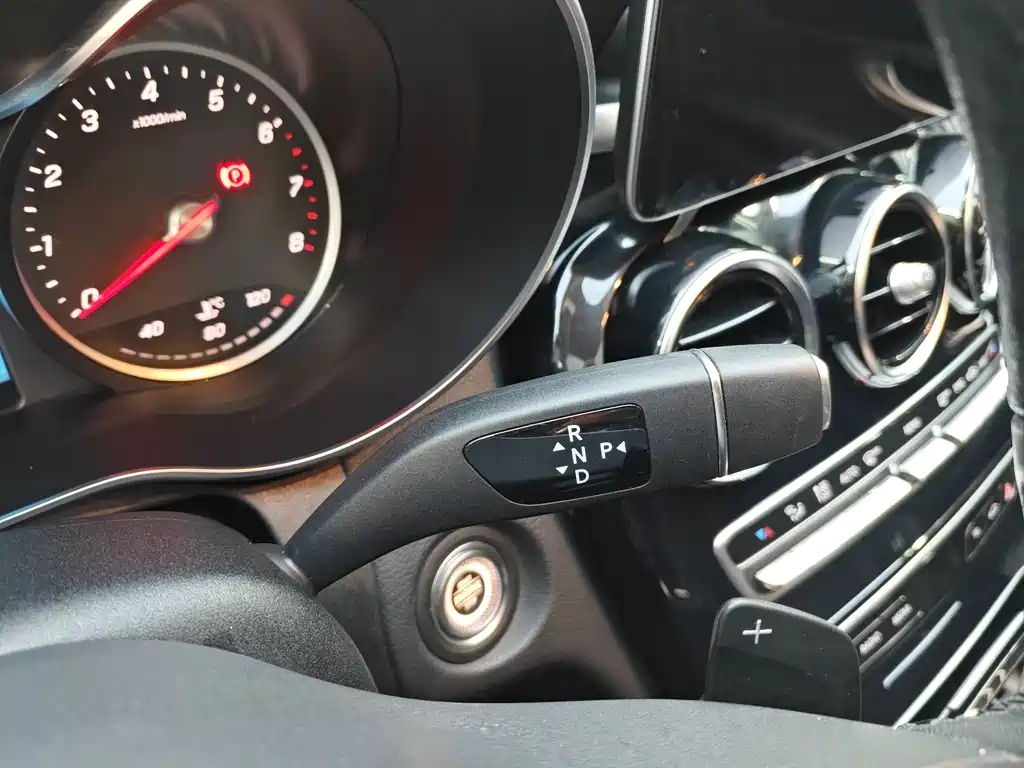 Mercedes-Benz C-Class 2019 — фото 10