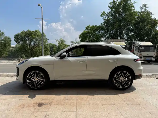 Porsche Macan 2015