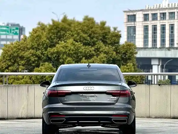 Audi A4L 2025