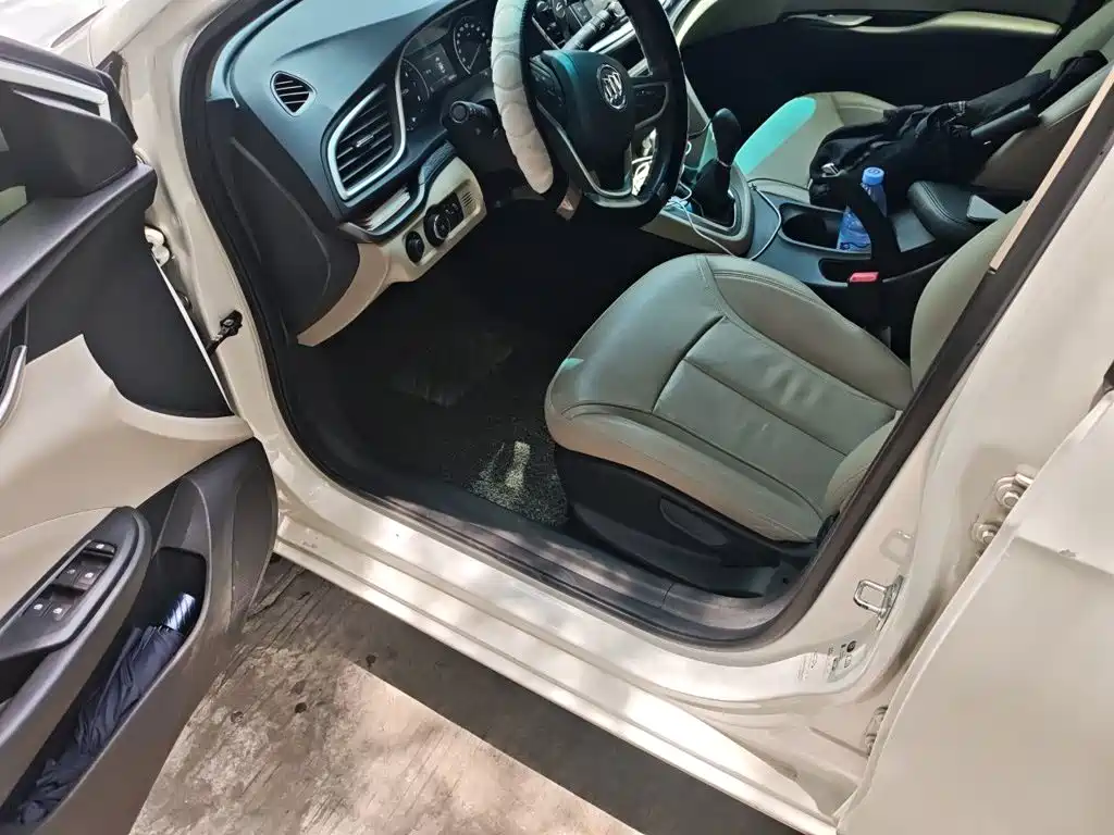 Buick Excelle 2018 — фото 13