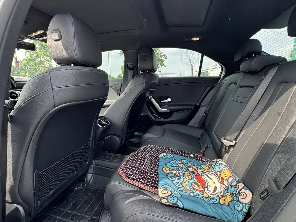 Mercedes-Benz A-Class 2019 — фото 14