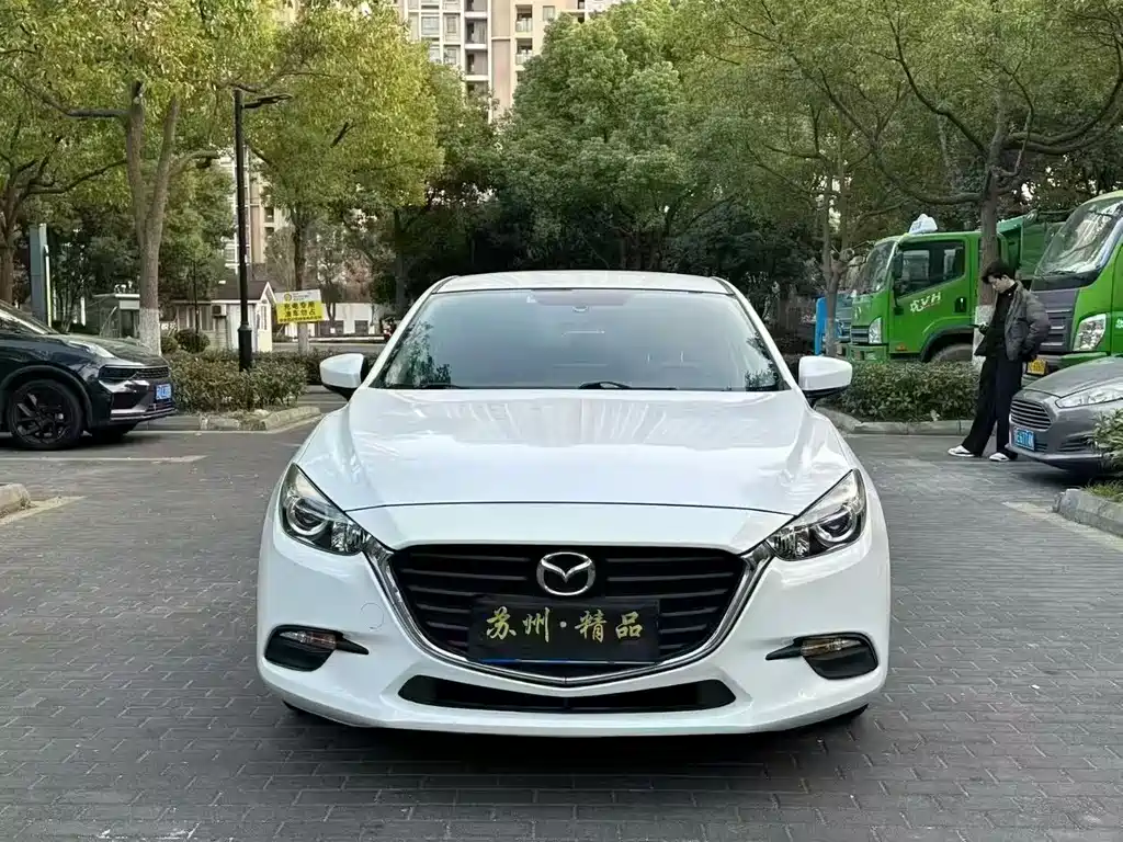 Mazda 3 Axela 2018 — фото 2