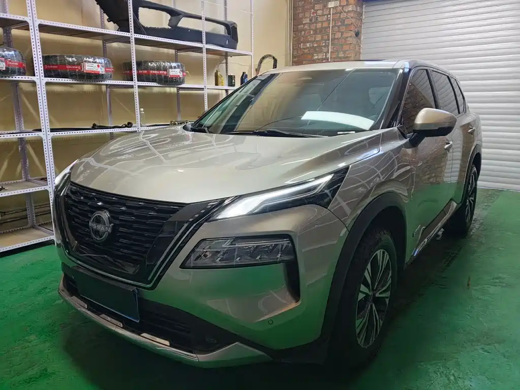 Nissan X-Trail 2023 — фото 1
