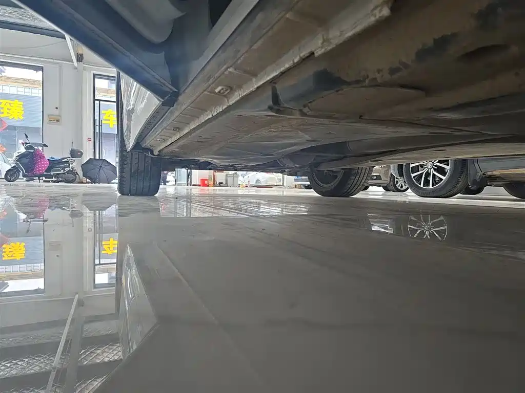 Volkswagen Tiguan L 2023 — фото 21