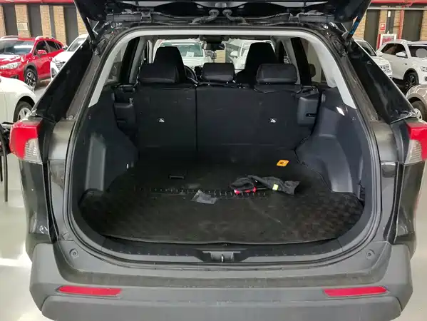 Toyota RAV4 2025