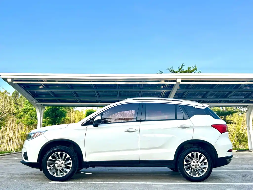GAC Motor Trumpchi GS4 2016 — фото 5