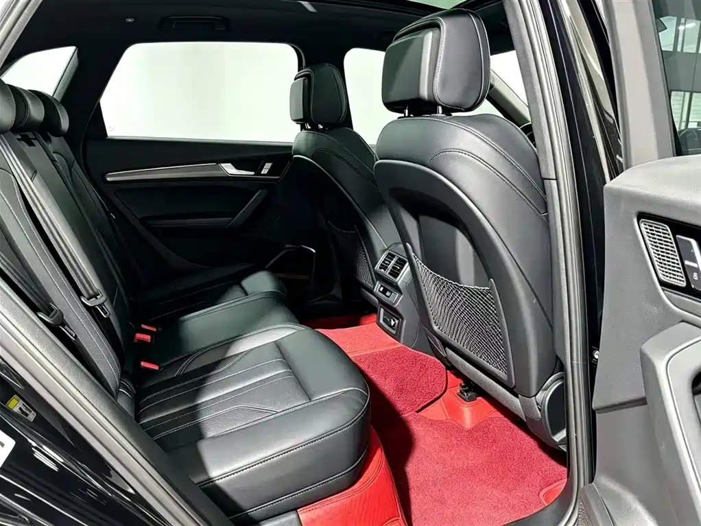 Audi Q5L 2025 — фото 6
