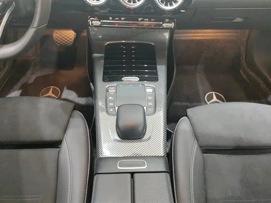 Mercedes-Benz A-Class 2021 — фото 16