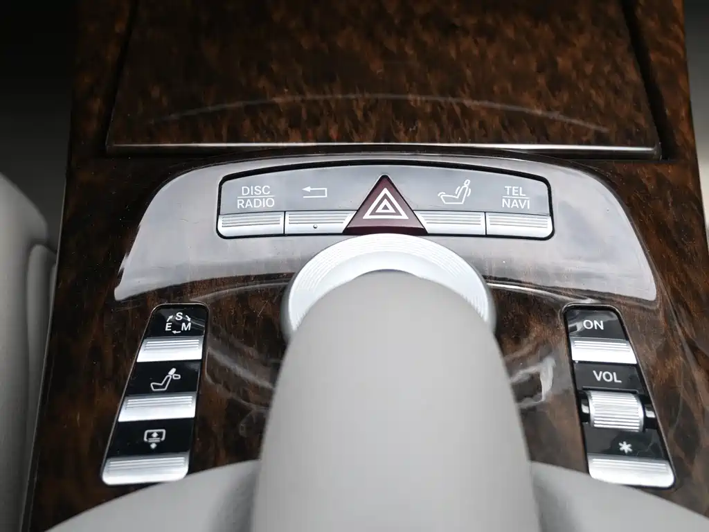 Mercedes-Benz S-Class 2011 — фото 13