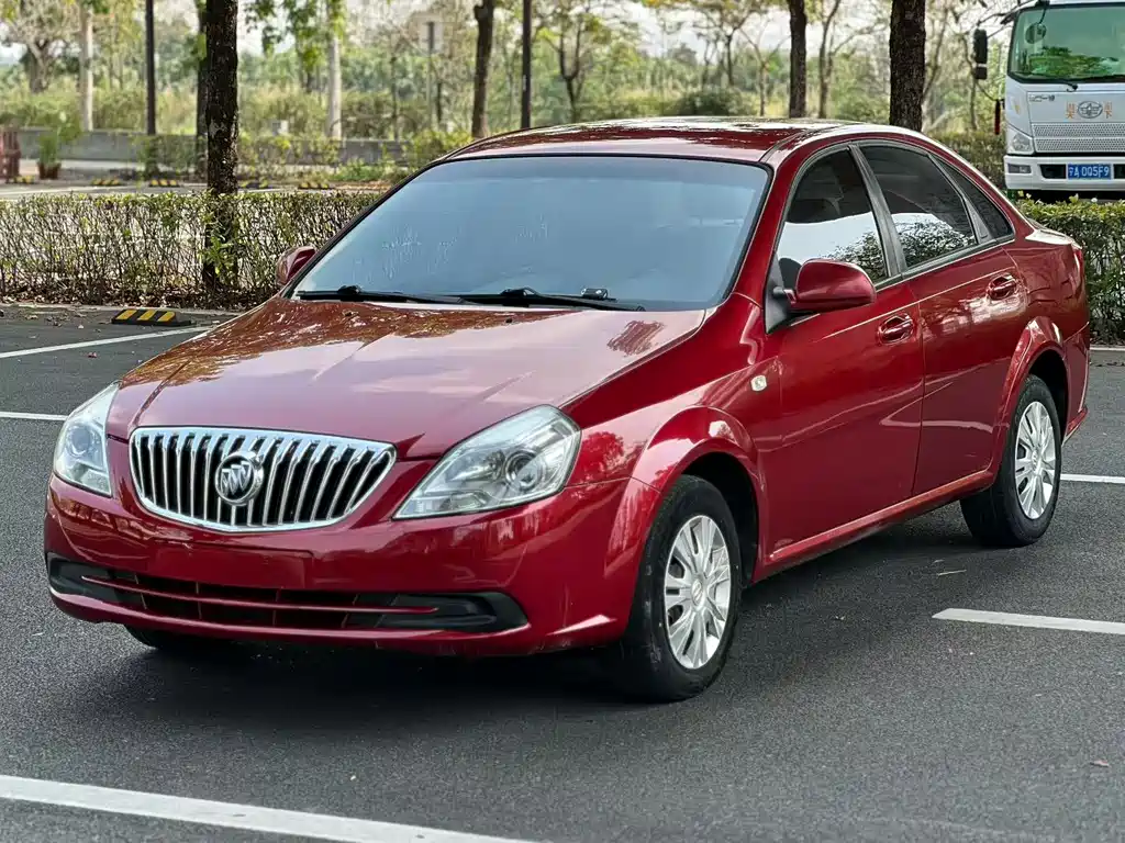 Buick Excelle 2016 — фото 1