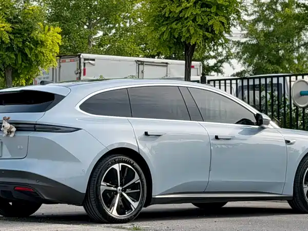 NIO ET5T 2025
