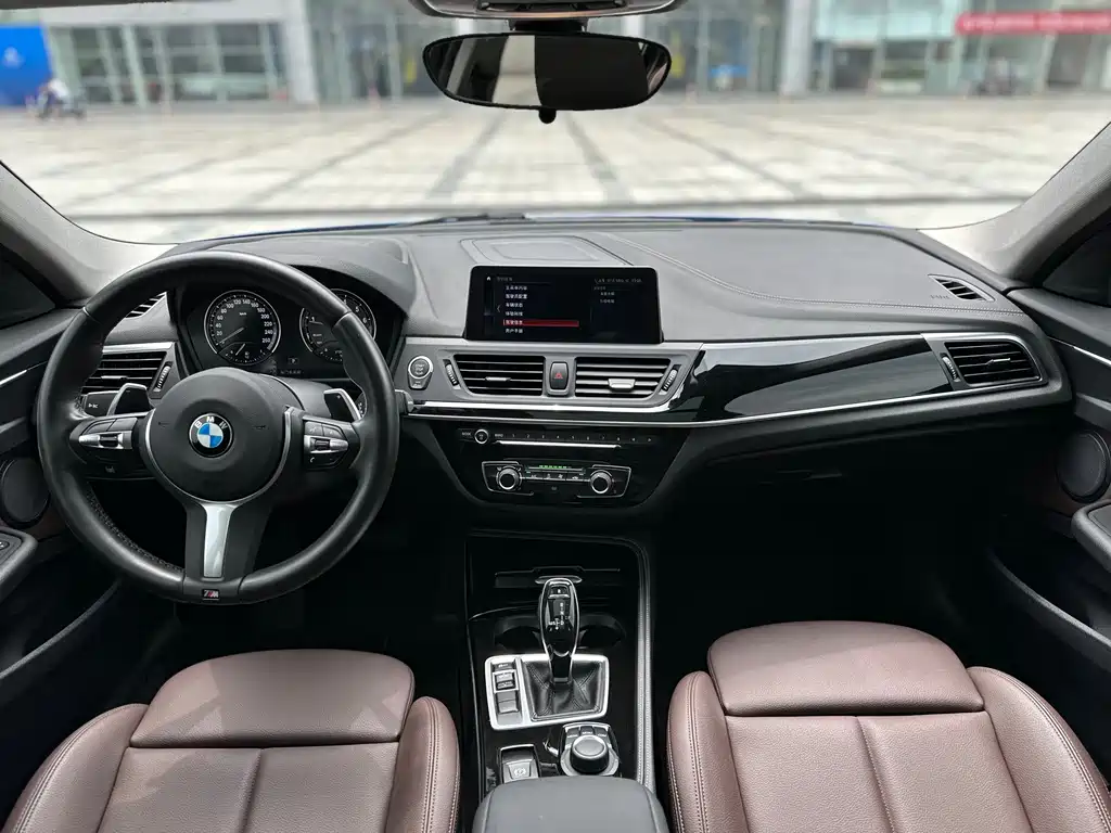 BMW 1 Series 2020 — фото 18