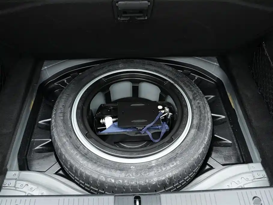 Mercedes-Benz S-Class 2011 — фото 24