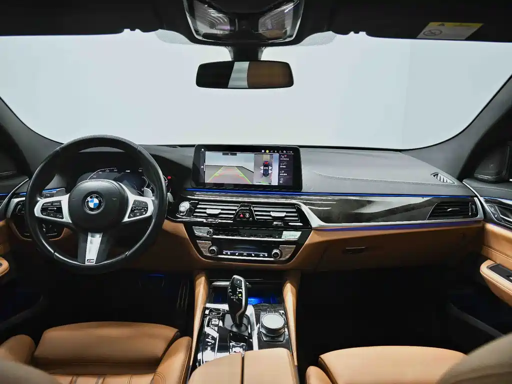 BMW 6 Series GT 2024 — фото 36